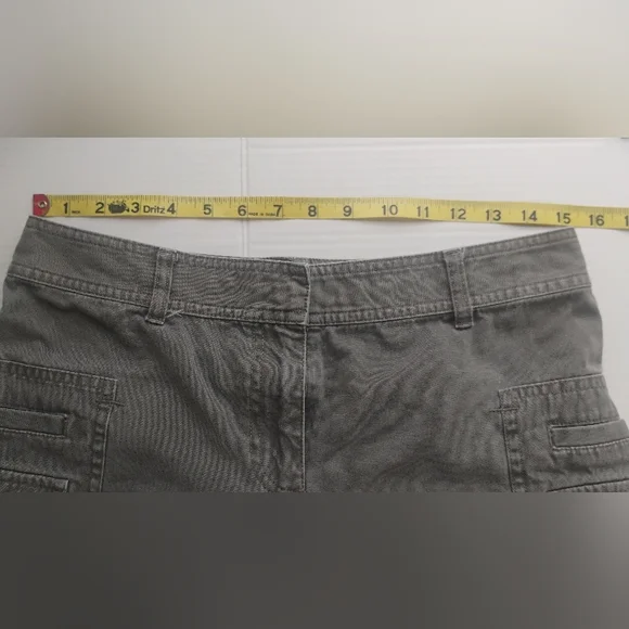 Vintage Y2K Bass Women's Cargo Shorts Green Size 6 Cotton Mid Rise - Picture 3 of 13